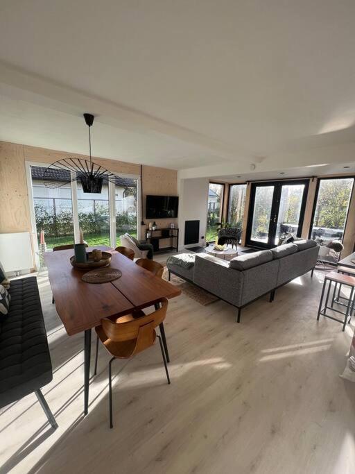 Moderne Bungalow Voor 6 Personen Julianadorp Esterno foto